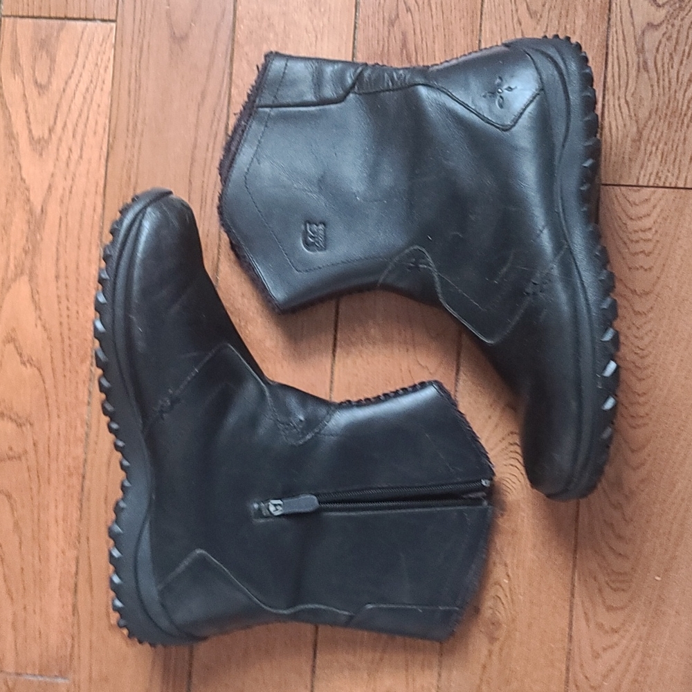 Sorel women's maribel boots black leather fleece lined side zip